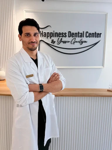 Dr. Yasser Guelzim, fondateur de Happiness Dental Center